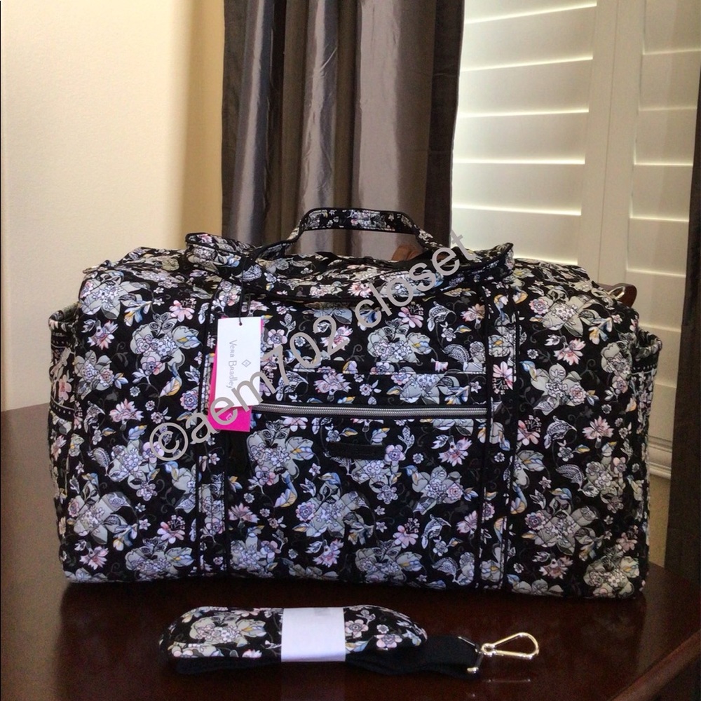 NWT VERA BRADLEY LARGE DUFFEL